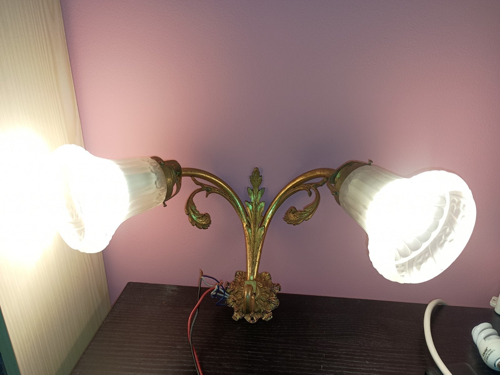 Antieke Italiaanse Liberty wandlamp – circa 1920, Enlèvement ou Envoi, Verre, Applique murale, Blanc