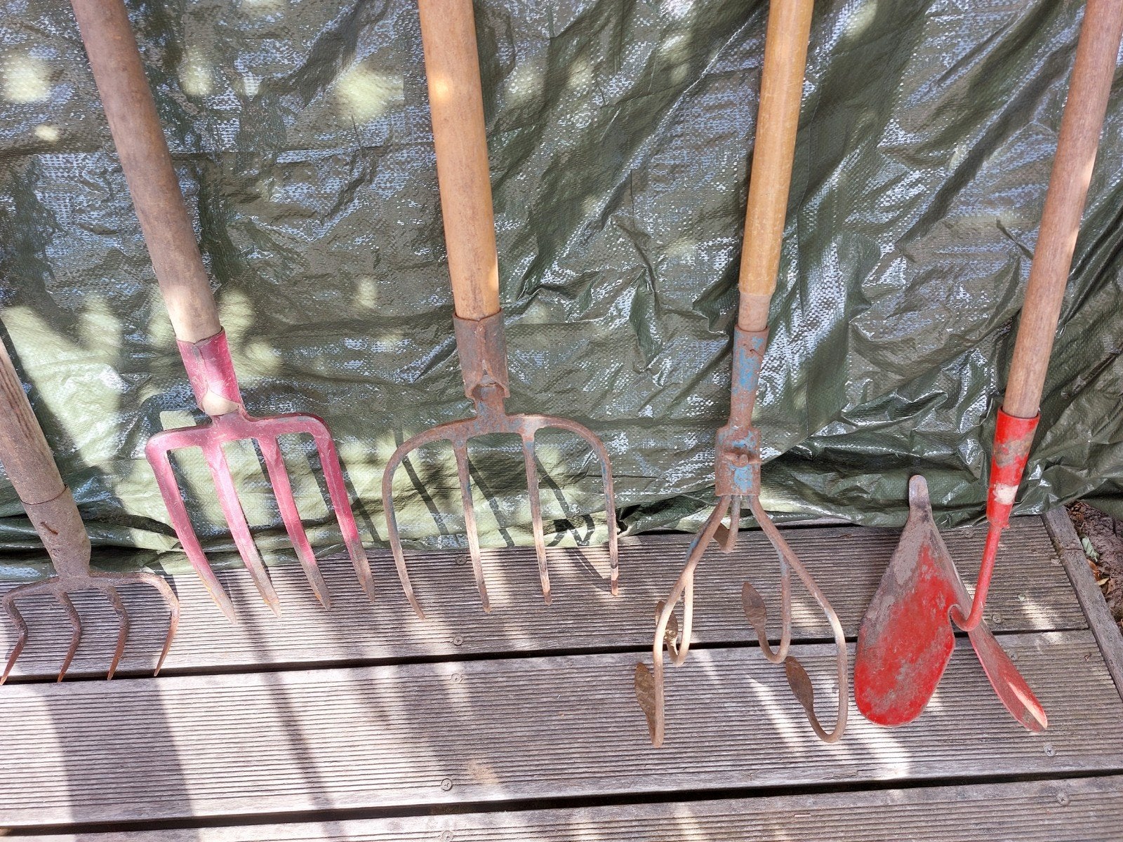 Tuingereedschap, Ophalen