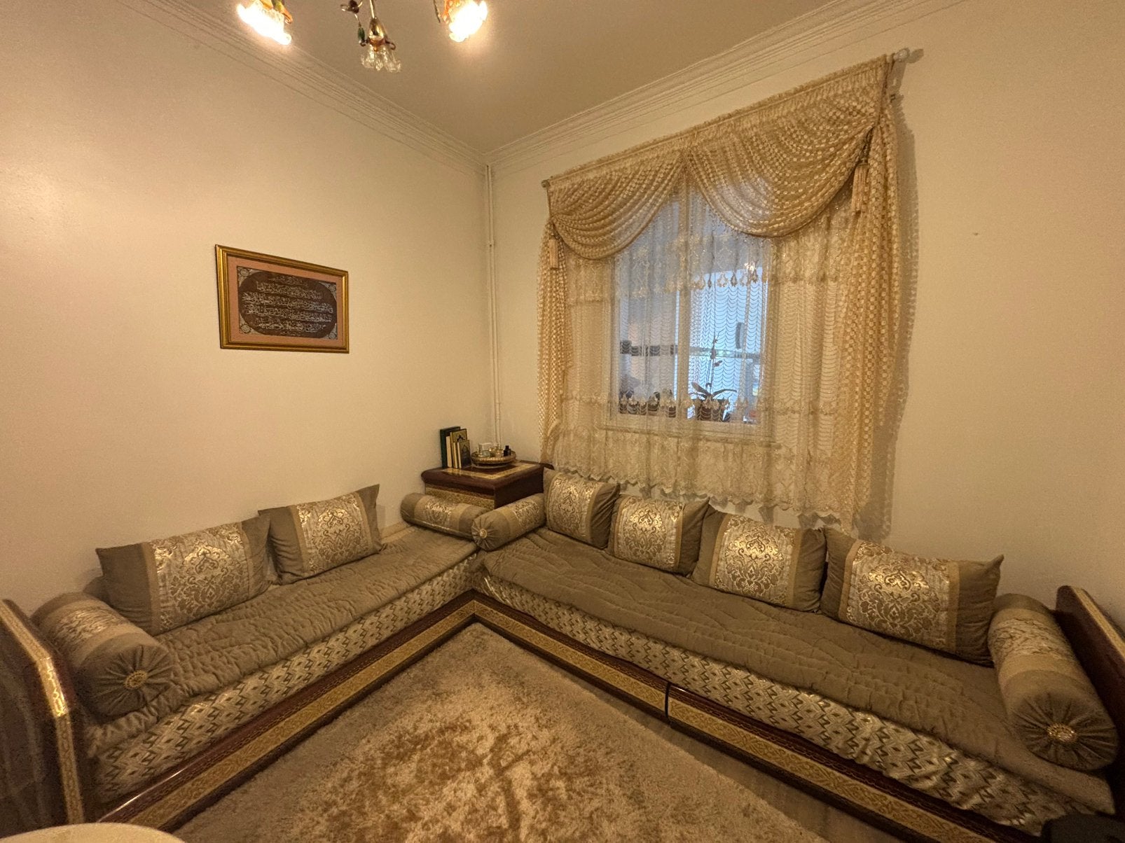 Salon marocain, Enlèvement, Comme neuf
