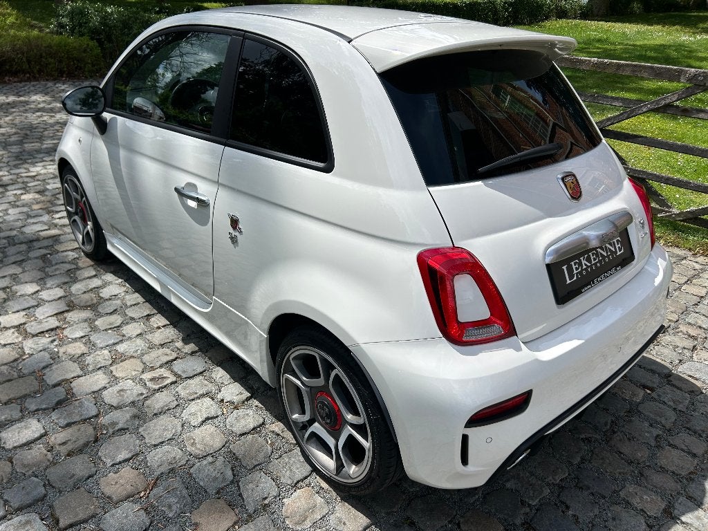 Abarth 595 - 1.4 T-Jet Turismo, Voorwielaandrijving, 4 zetels, 139 g/km, 4 cilinders