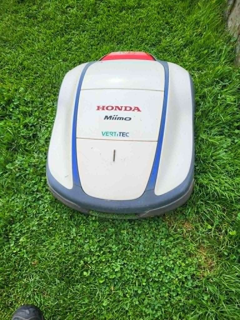 Robot tondeuse honda miimo hrm 1000, Tuin en Terras, Ophalen, Zo goed als nieuw