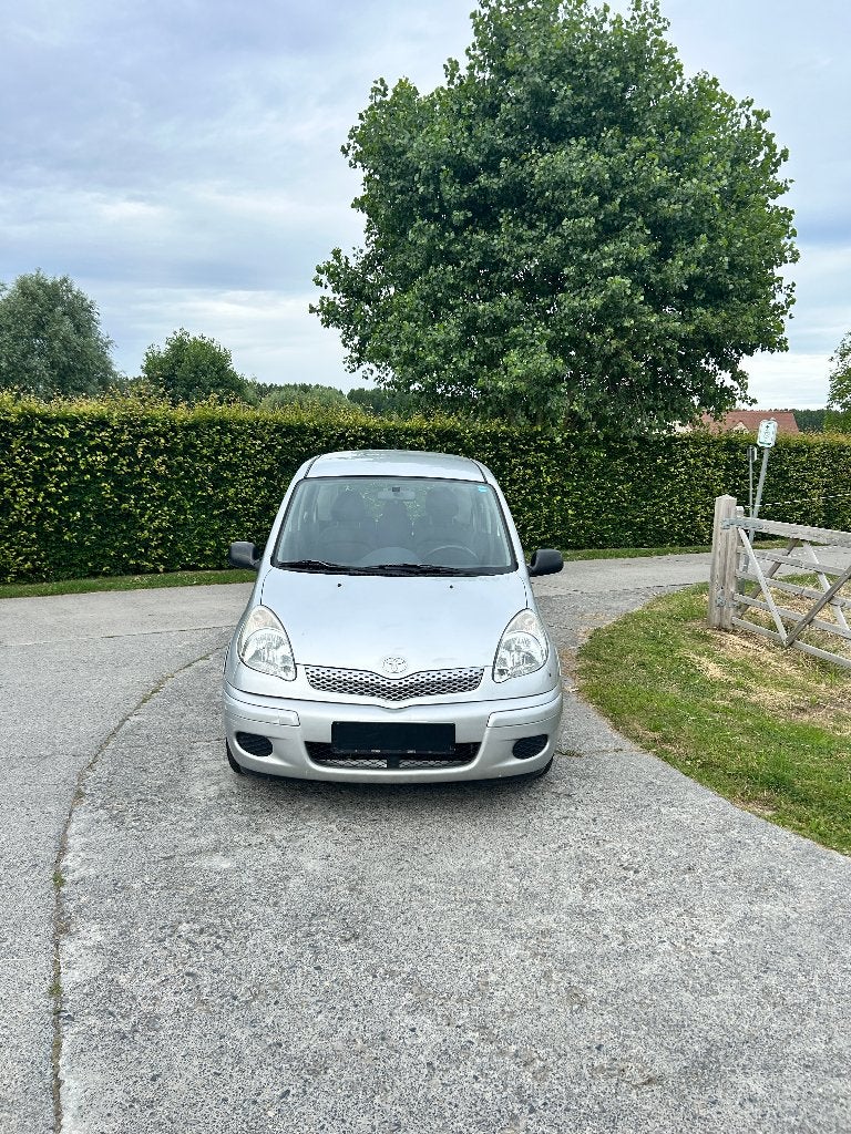 TOYOTA YARIS VERSO 1.3VVT-i AUTOMATIQUE/APPROUVÉE À VENDRE, Argent ou Gris, Achat, 1299 cm³, Bleu