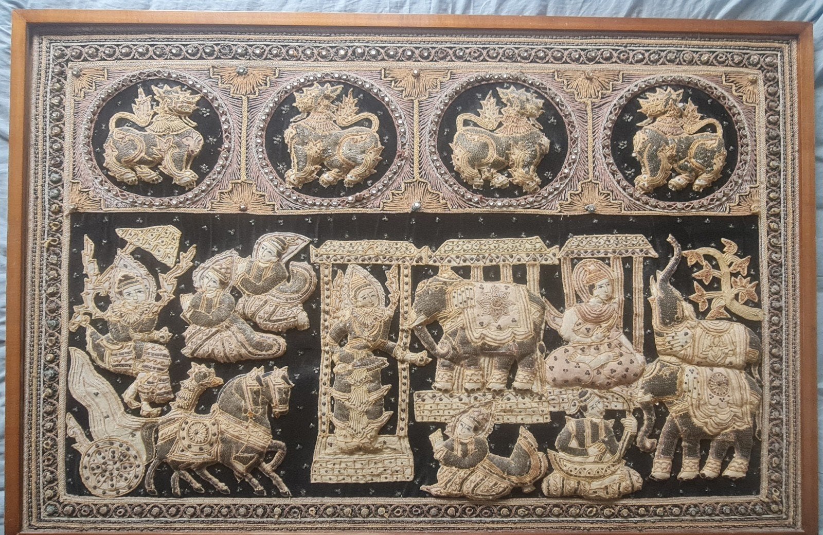Grande tapisserie Kalaga birmane, Antiquités & Art, Art | Art non-occidental, Enlèvement