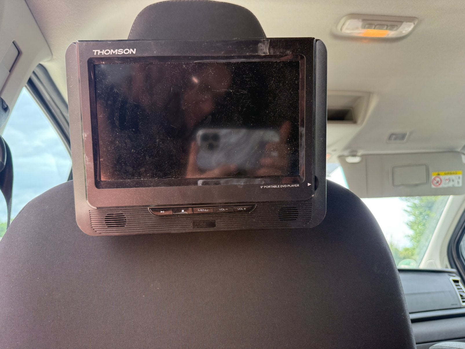 Dvd speler voor ik de auto met kinderfilms, Ophalen, Zo goed als nieuw