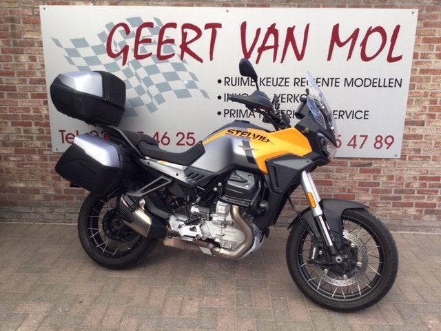 Moto Guzzi stelvio, 2024, Motoren, 2 cilinders, Motorrijbewijs A, Bedrijf, Meer dan 35 kW
