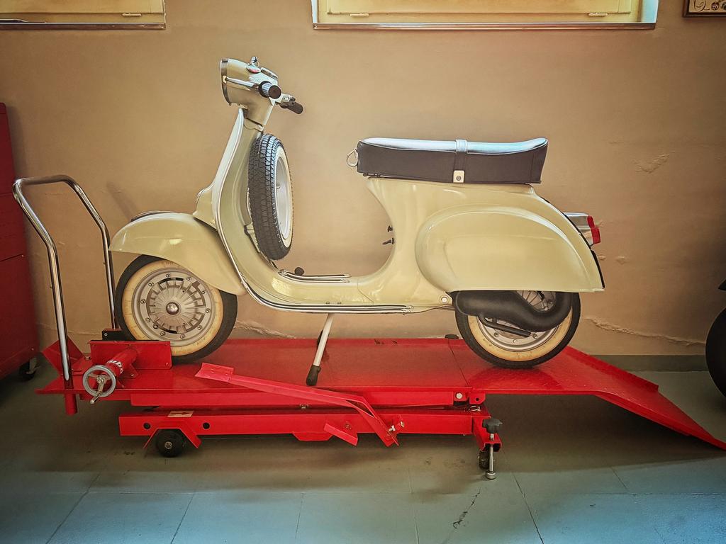 Vespa 50 S  / 1969.     70 cc polini cilnder org., Enlèvement