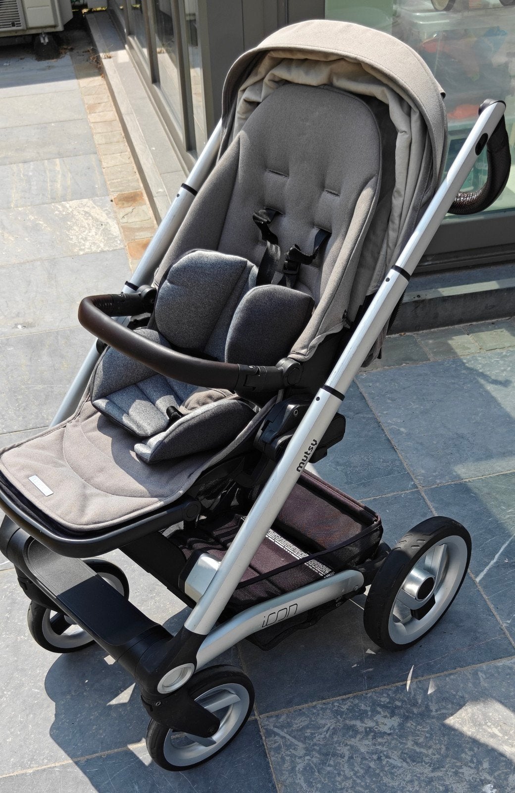 Mutsy Icon 3-in-1 Maxi-Cosi ISOFIX Kinderwagen, Kinderen en Baby's, Ophalen, Zo goed als nieuw, Maxi-Cosi, Zonnekap