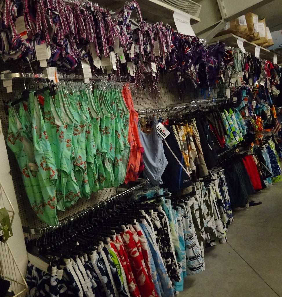 Nieuw Party van 800 X Badkleding voor Dames, Heren en kinder, Kleding | Dames, Badmode en Zwemkleding, Ophalen, Overige typen