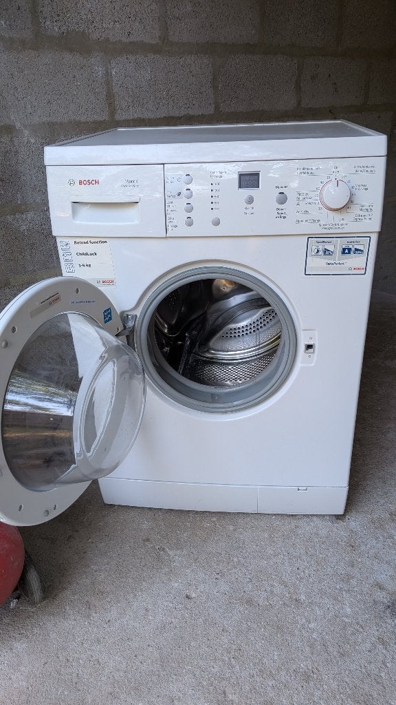 Marchine à laver Bosch Maxx 6 VarioPerfect (6 kg), Electroménager, 6 à 8 kg, 85 à 90 cm, 1600 tours ou plus, Chargeur frontal