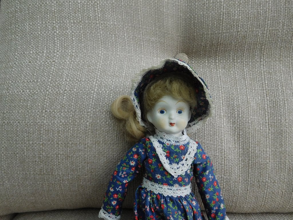 Deux poupées en porcelaine, Collections, Poupées, Utilisé, Poupée, Enlèvement ou Envoi