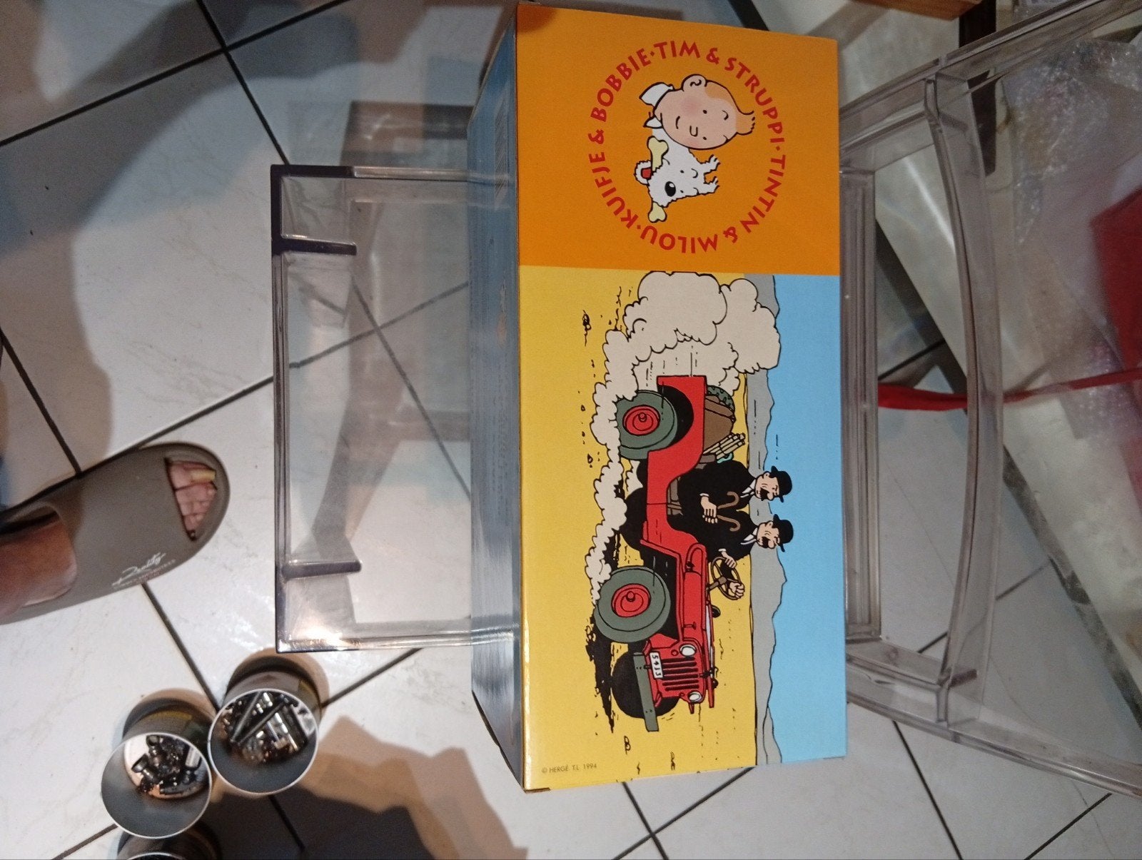 Hapax jeep rouge lune les tournesols.. comme neuf.., Collections, Enlèvement ou Envoi, Tintin, Comme neuf, Statue ou Figurine