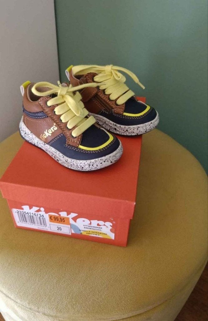 Kickers eerste stapschoenen maat 20, Ophalen, Kickers, Jongen of Meisje, Schoenen