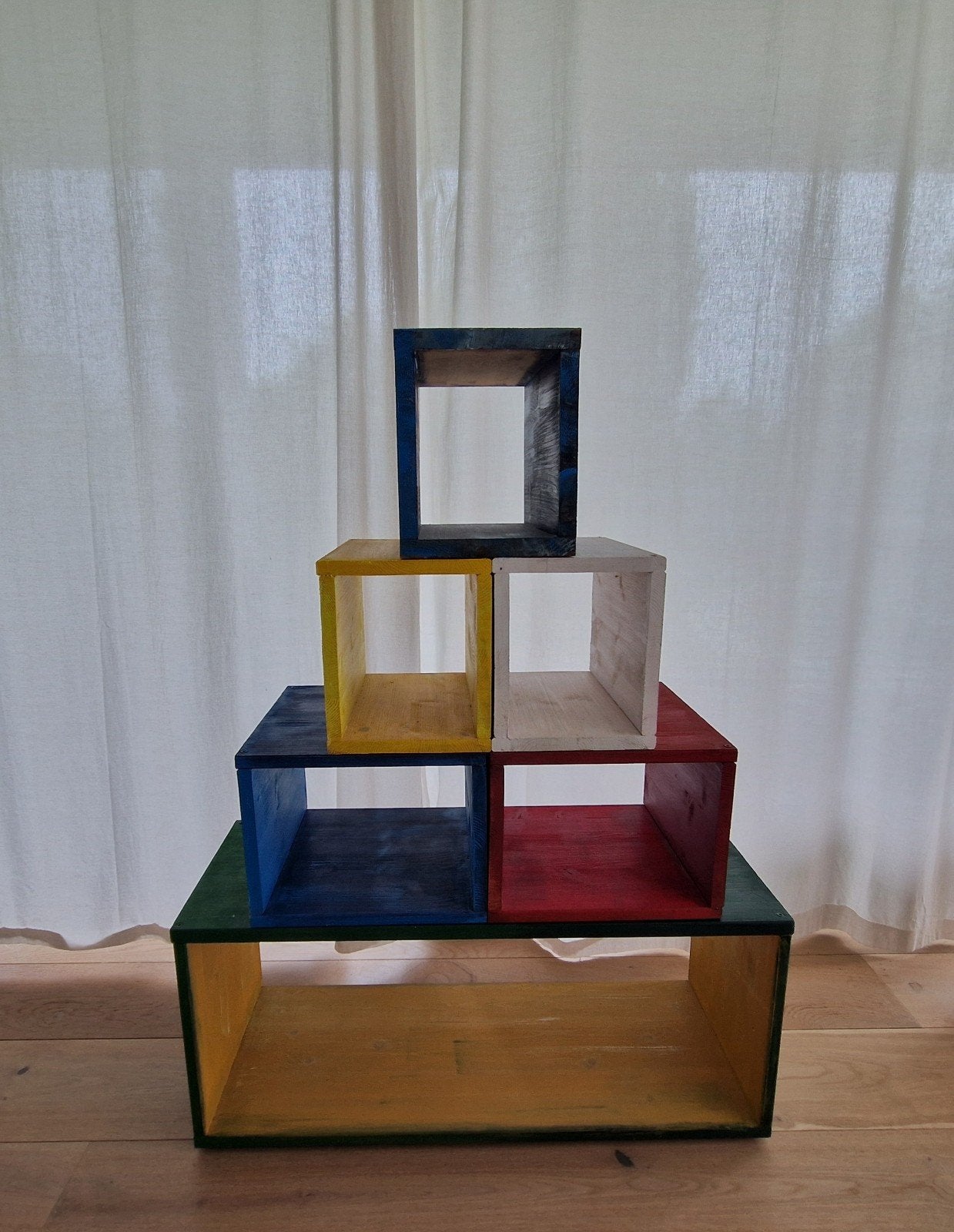 Handmade colorful box bookcase, Ophalen of Verzenden