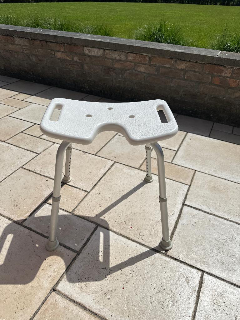 Tabouret pour douche, Enlèvement, Utilisé