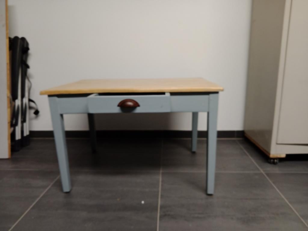Leuk kindertafeltje, Ophalen