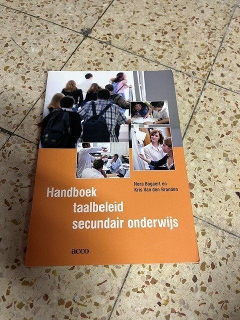Handboek taalbeleid secundair onderwijs, Boeken, Ophalen of Verzenden, Zo goed als nieuw