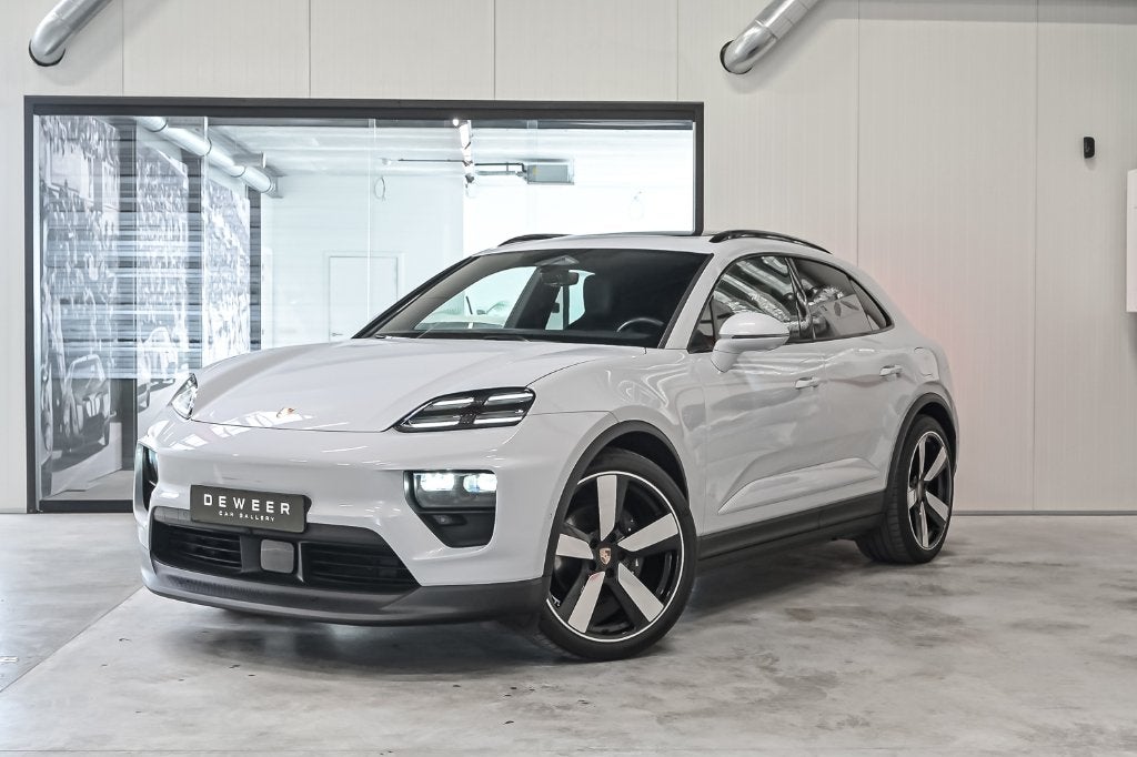 Porsche Macan 4—22"—Susp pneumatique—essieu arrière dir—Inno, Autos, Cuir, Achat, Euro 6, Entreprise