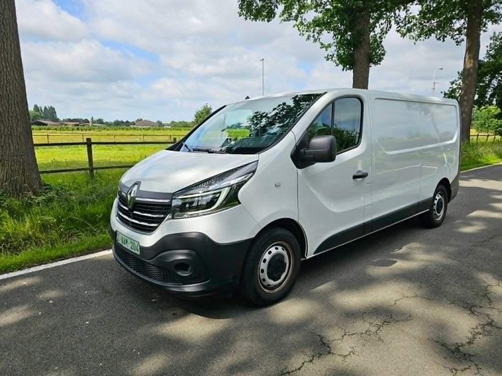 renault trafic 2.0    L2 H1 btw aftrekbaar  56 000 KM, Achat, Euro 6, Noir, 5 portes