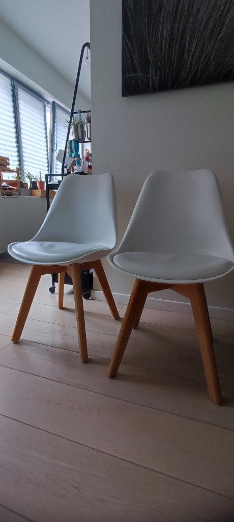 2 Chairs, Maison & Meubles, Comme neuf, Deux, Enlèvement, Blanc