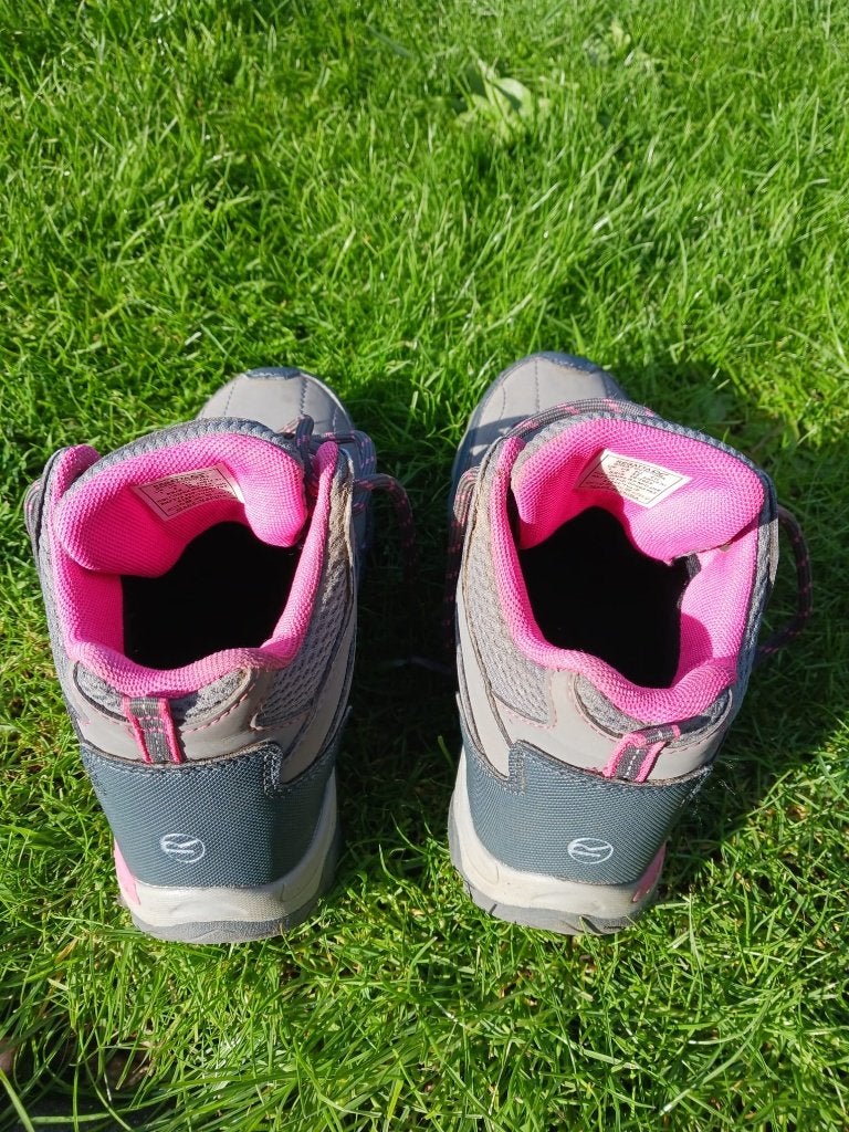 Waterdichte wandelschoenen (maat 33), Ophalen, Zo goed als nieuw