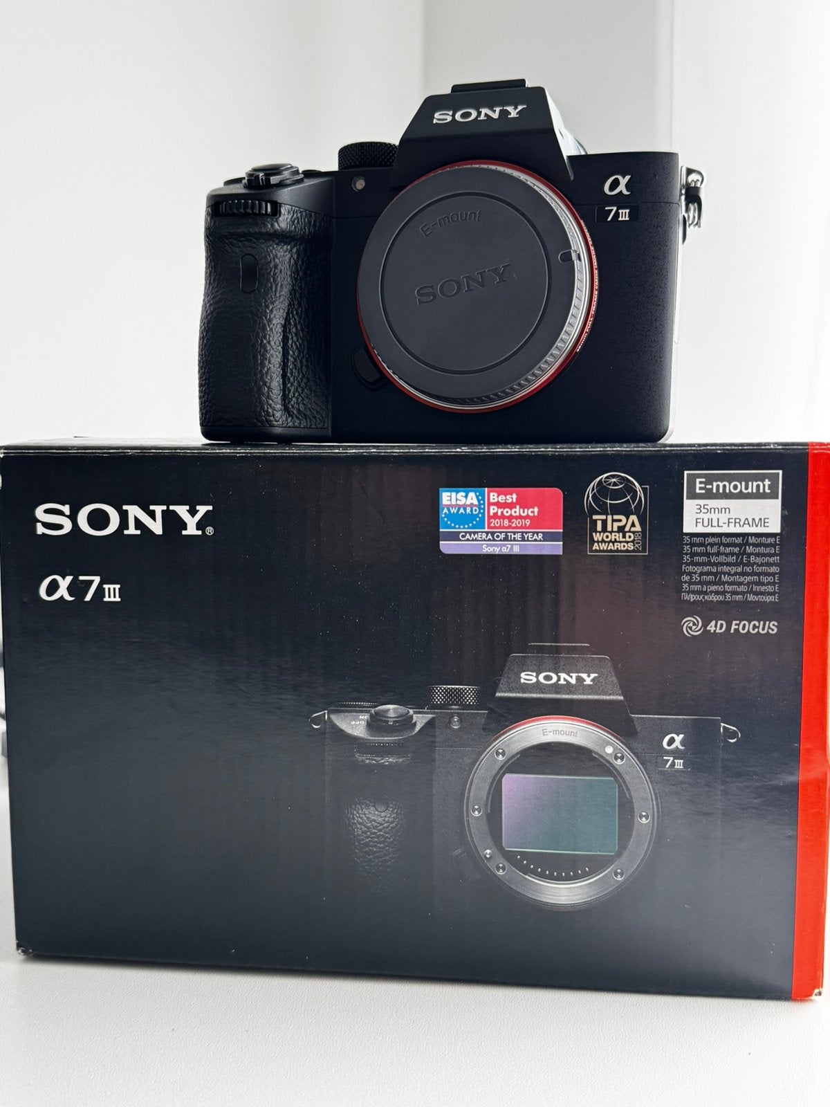 Sony A7 iii comme meuf, Audio, Tv en Foto, Ophalen of Verzenden, Zo goed als nieuw, Accu, Sony