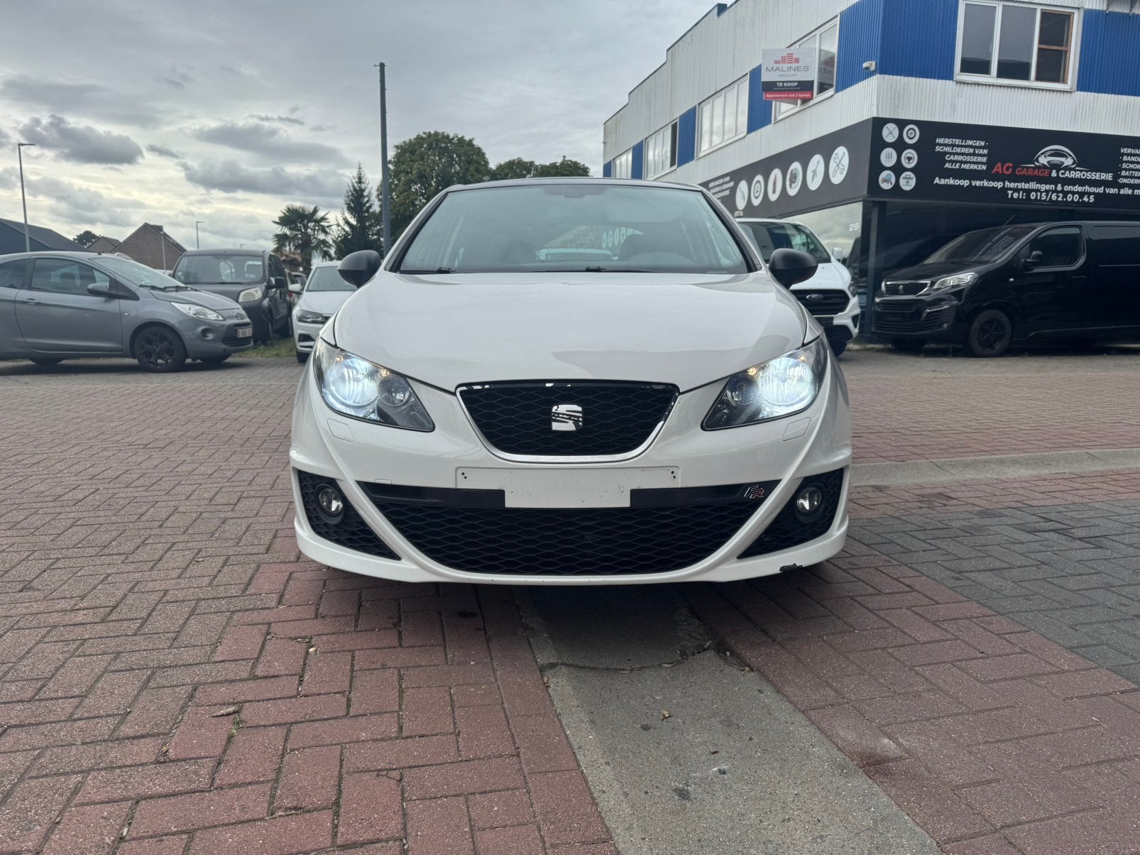Seat Ibiza 1.4 - BENZINE - AUTOMAAT - 170.000 km - 2010, Auto's, Automaat, Euro 5, Bedrijf, 5 zetels
