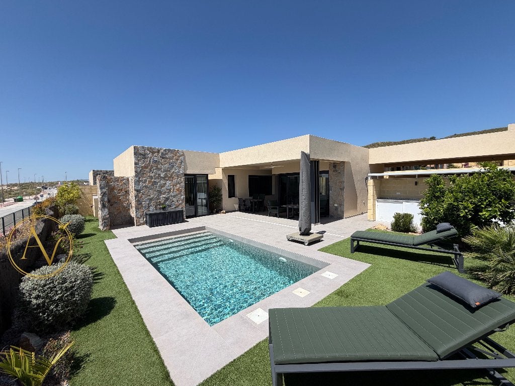 Prachtige villa, instapklaar, gemeubeld, privé zwembad., Immo, Étranger, Maison d'habitation, Altaona Golf & Country Village, Espagne