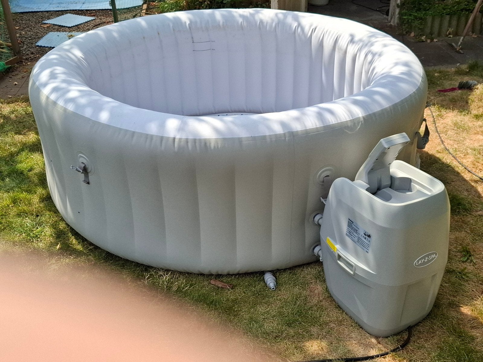 jacuzzi lay Z spa 4persoons. 6 maand oud., Ophalen, Zo goed als nieuw, Filter, Opblaasbaar