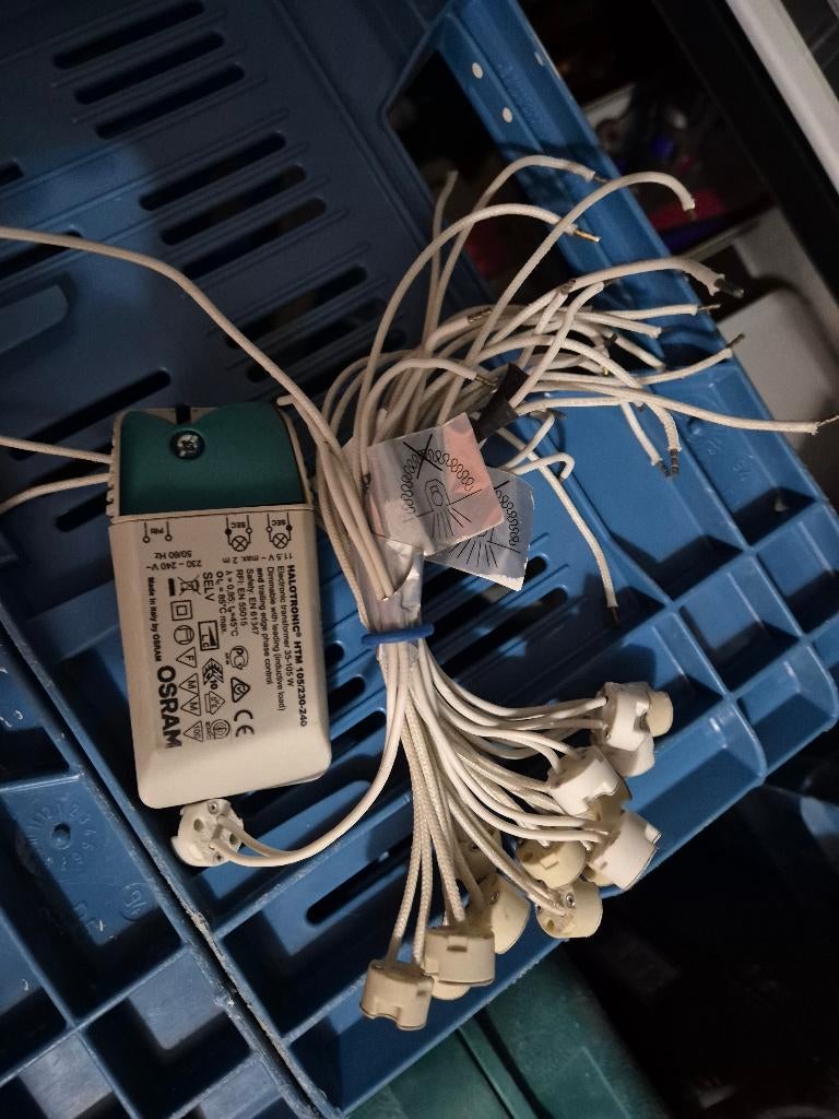 Transfo + 15 soket 12 volt, Ophalen of Verzenden, Zo goed als nieuw, Overige typen