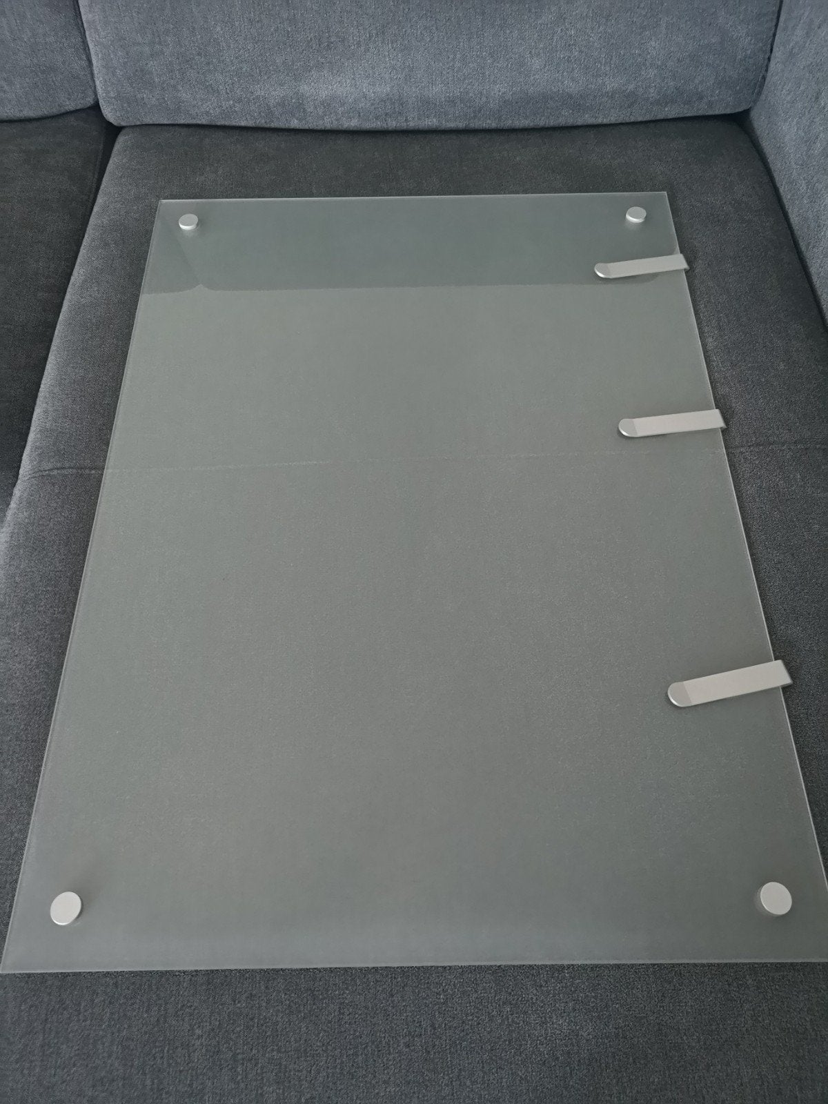 Tableau mémo en verre opaque effaçable, Enlèvement