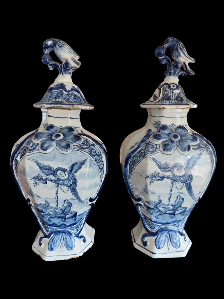 Paar Delftse vazen lp Kan 1759-1810, Antiek en Kunst