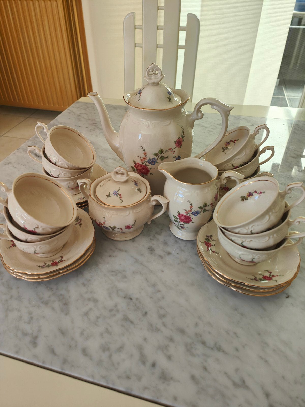 Service à café vintage porcelaine PT TULOWICE de Pologne, Enlèvement