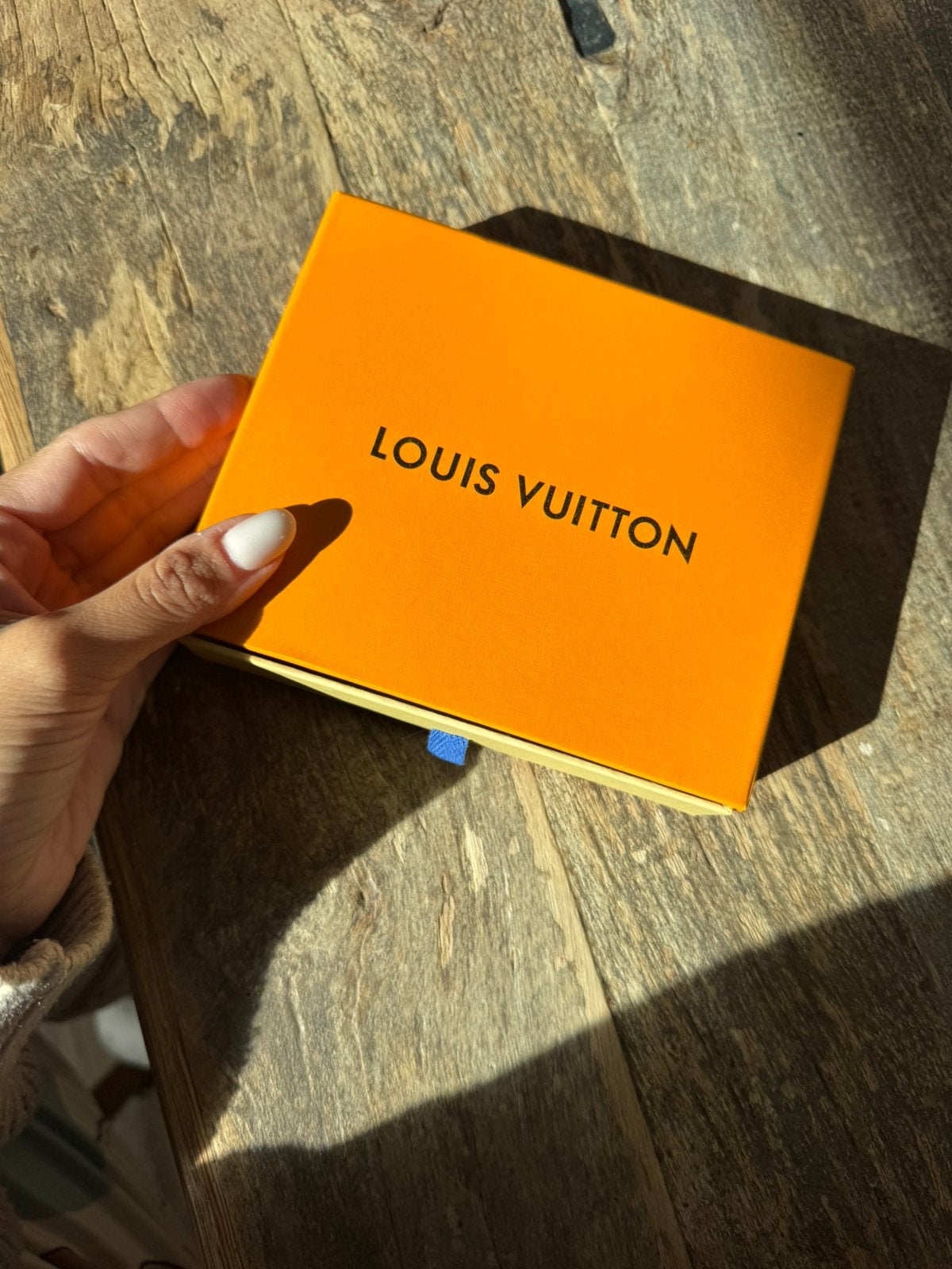 Portefeuille Louis Vuitton, Enlèvement ou Envoi, Comme neuf, Blanc, Cuir