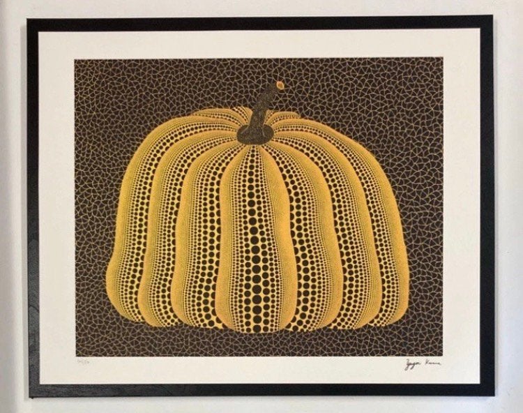 Yayoi Kusama : lithographie 40 par 50 cm. Vendue encadrée, Enlèvement ou Envoi, Lithographie