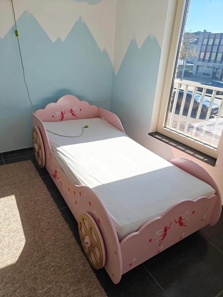 Lit pour fille. Lit princesse, Matelas, 85 à 100 cm, Enlèvement, 180 cm ou plus