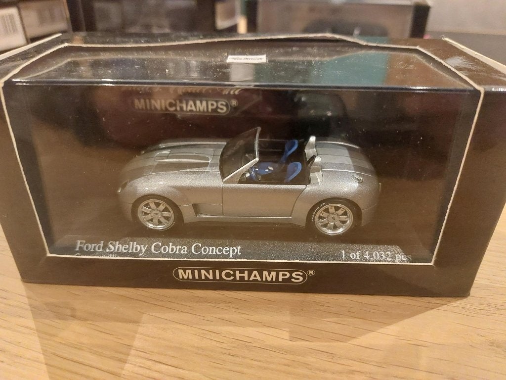 Minichamps Ford Shelby Cobra Concept de 2004 1/43, Enlèvement ou Envoi, Neuf, Voiture, MiniChamps