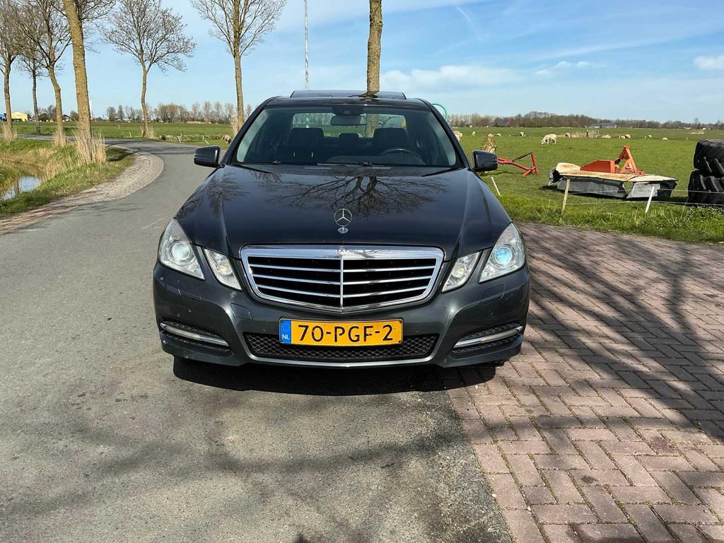 2011 Mercedes-Benz E-klasse 200 CDI Avantgarde - Personenaut, Auto's, Mercedes-Benz, Euro 5, Gebruikt, Bedrijf, Te koop
