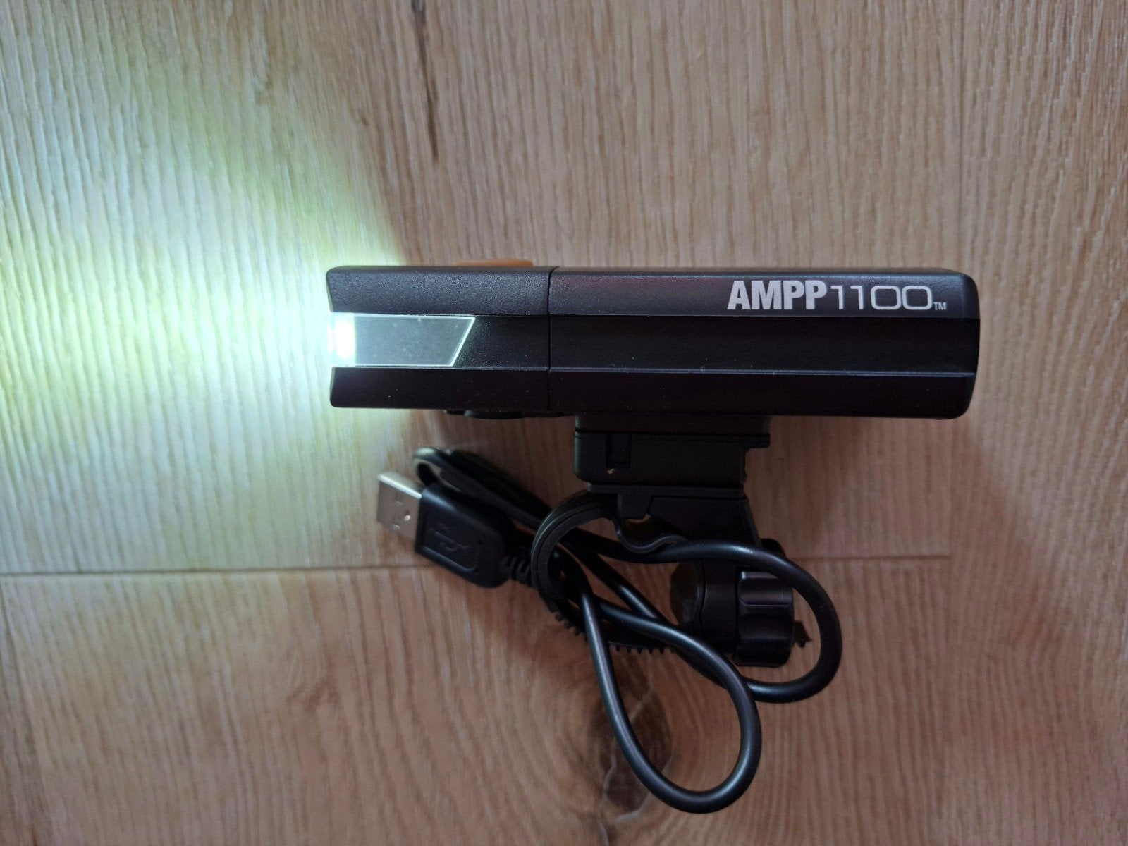 Ampère CatEye 100

Bon état Bon état. Bon inconvénient, Rechargeable, Phare avant, Enlèvement, Utilisé