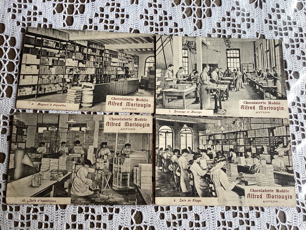 4 ZEER OUDE POSTKAARTEN CHOCOLADE MARTOUGIN, Enlèvement ou Envoi, Utilisé
