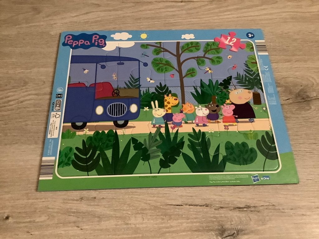 Peppa Pig puzzle  (12 stuks), Ophalen of Verzenden, 10 tot 50 stukjes, Zo goed als nieuw, 2 tot 4 jaar