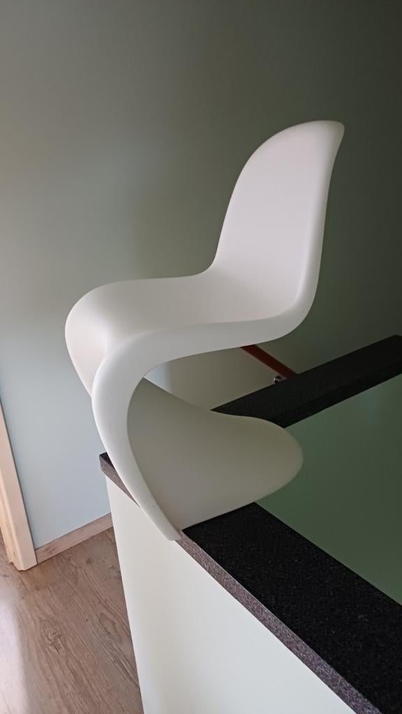 Mooie originele junior panton stoel, Huis en Inrichting, Ophalen, Zo goed als nieuw, Wit, Kunststof