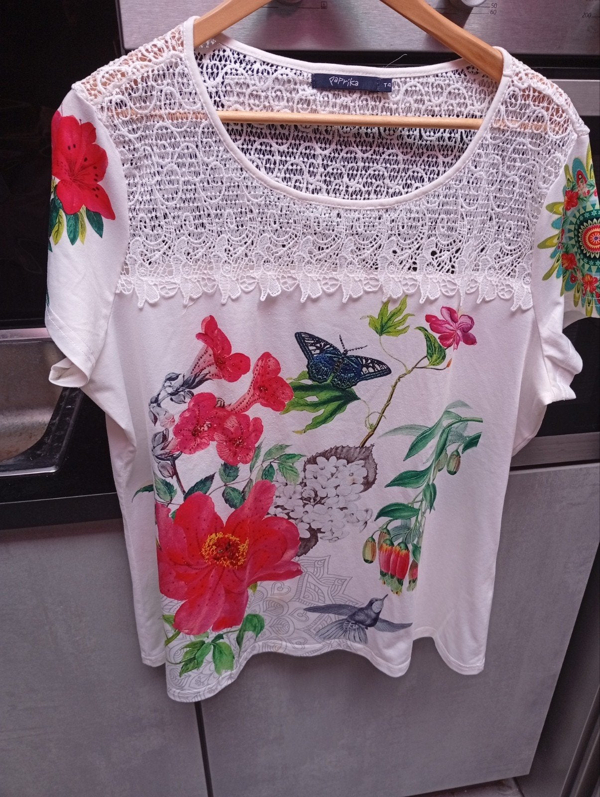 T-shirt van het merk Paprika maat 52, Kleding | Dames