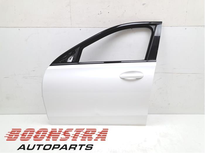 Portière 4portes avant gauche d'un Mercedes C-Klasse (149), 3 mois de garantie, Utilisé, Porte, -