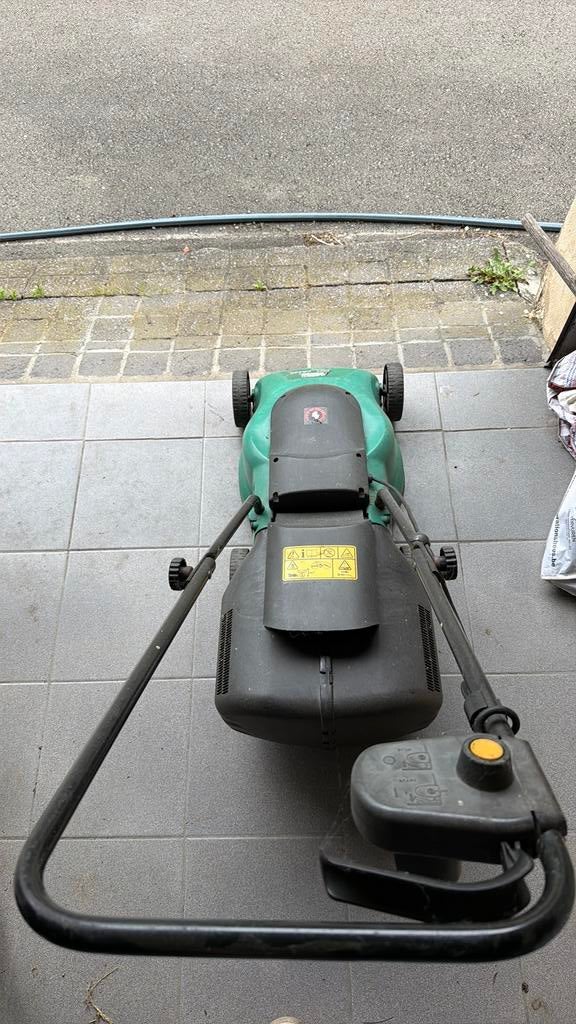Black&decker grasmachine, Tuin en Terras, Grasmaaiers, Ophalen, Zo goed als nieuw