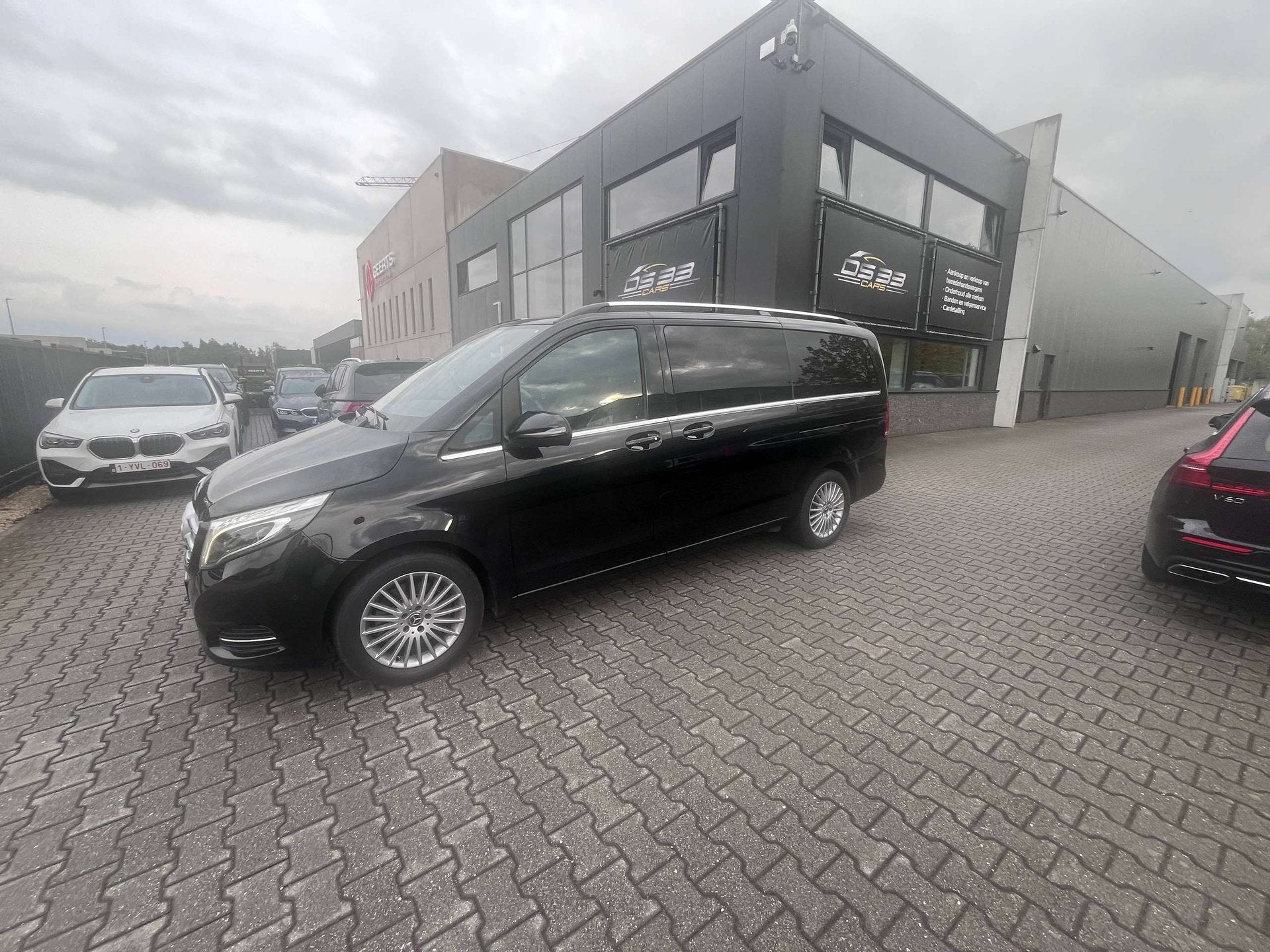 Mercedes-Benz V 250 d Avantgarde 5-zit /Elecdeuren/LED/Warm+, Auto's, Automaat, Gebruikt, 4 cilinders, Zwart