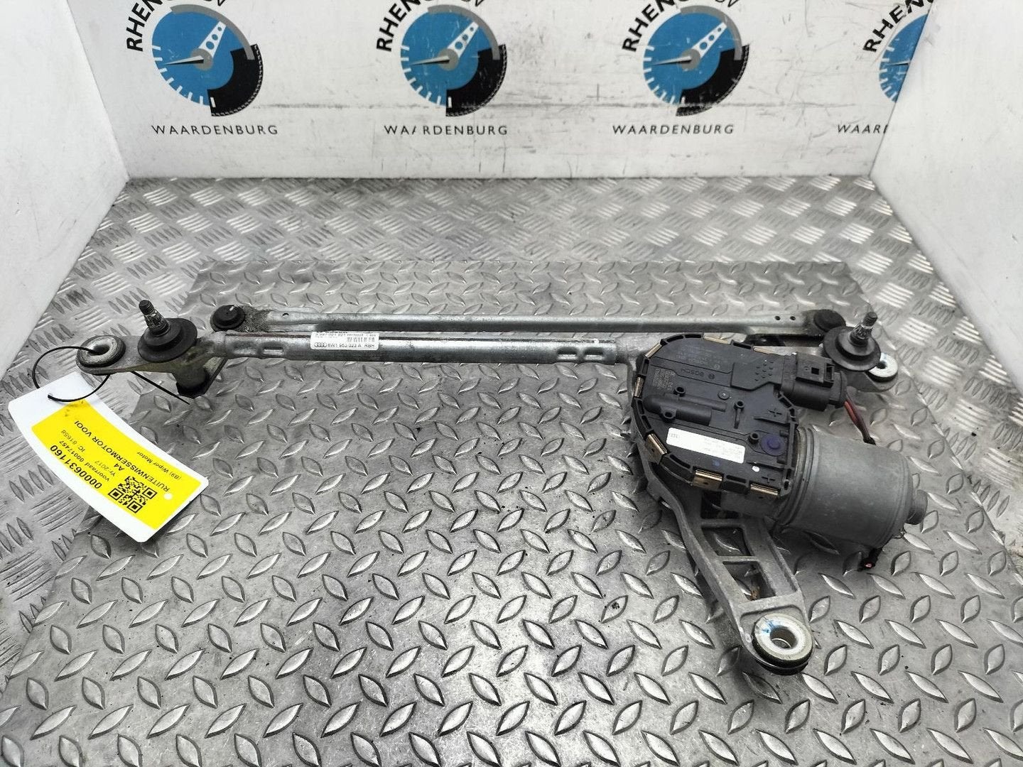 AUDI A4 8W A4 allroad quattro  RUITENWISSERMOTOR VOOR 2017, Ophalen of Verzenden, Gebruikt, ARN erkend