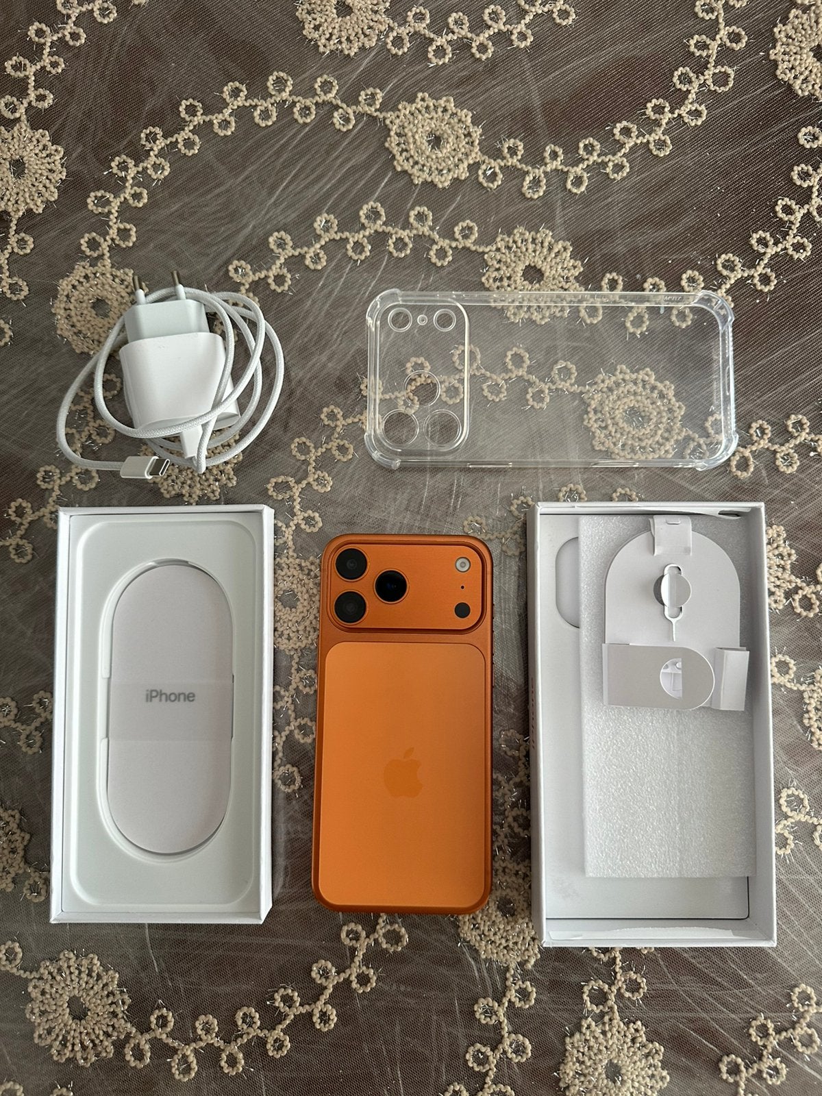 iPhone 17 Pro Max 1 Tb !, IPhone 17, Enlèvement ou Envoi, Comme neuf, Orange