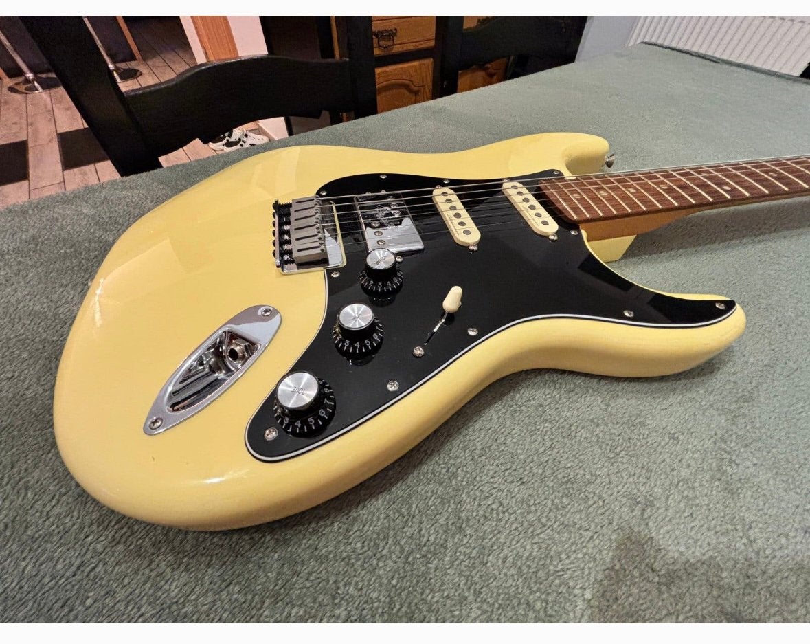 FENDER Stratocaster, Musique & Instruments, Enlèvement ou Envoi, Comme neuf, Solid body, Fender