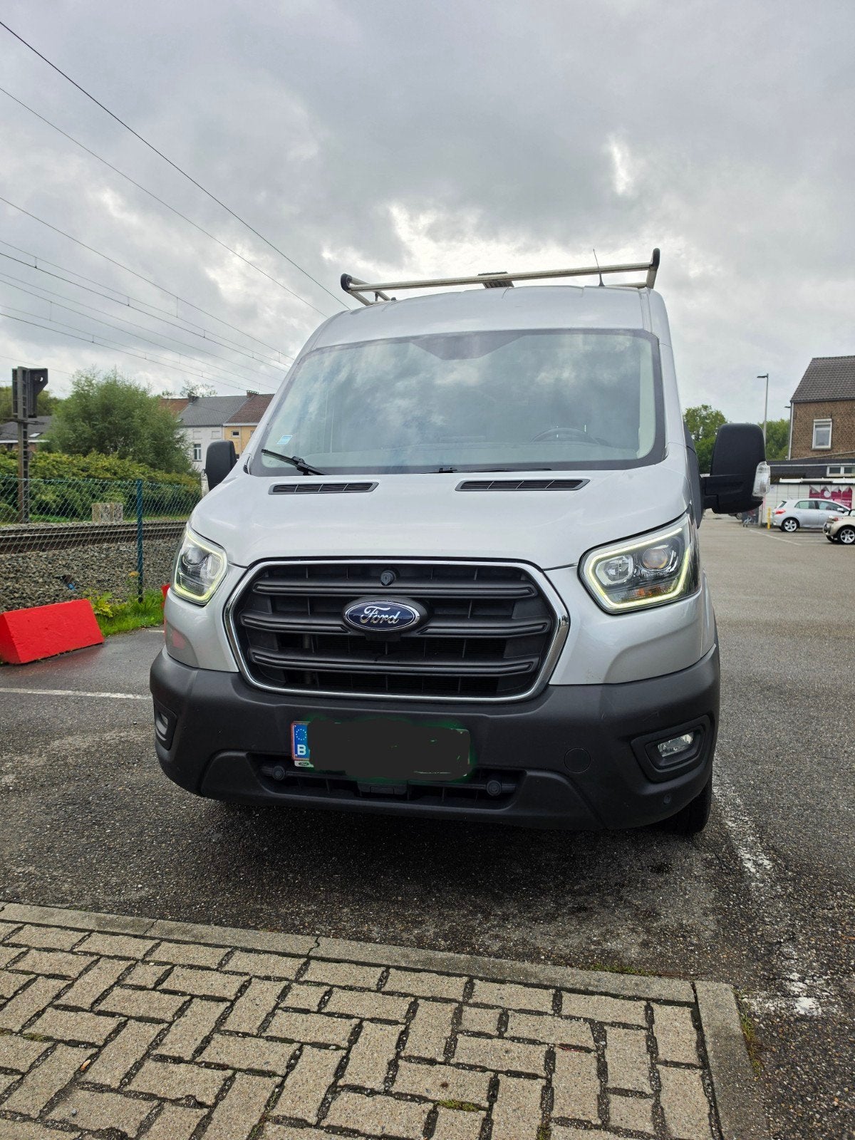Ford Transit L2H2 114000km, Autos, Argent ou Gris, Achat, Euro 6, Boîte manuelle