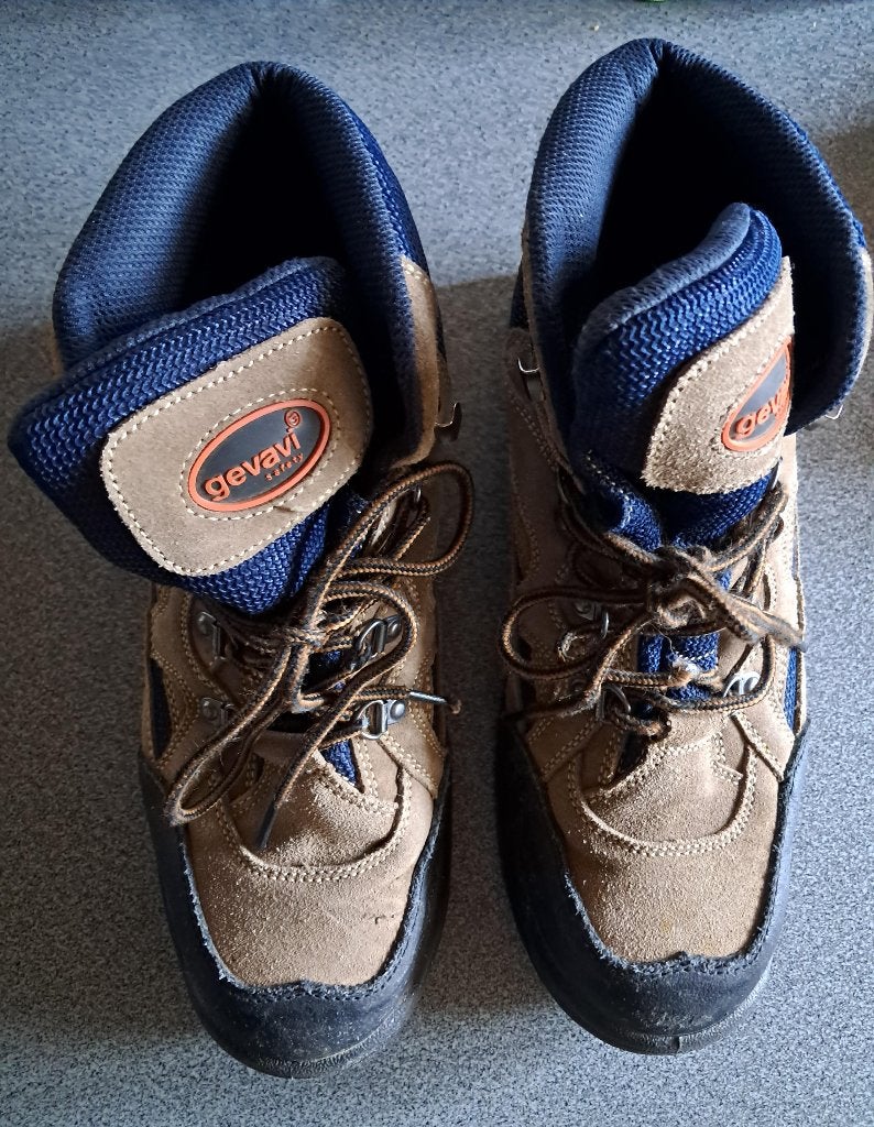 Veiligheidsschoenen - werkschoenen maat 43, Ophalen of Verzenden, Gebruikt
